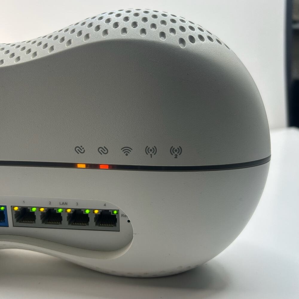 ARRIS SURFboard AC3200 WiFi Router SBR-AC3200P Tested Working With Power Cable - Picture 3 of 10